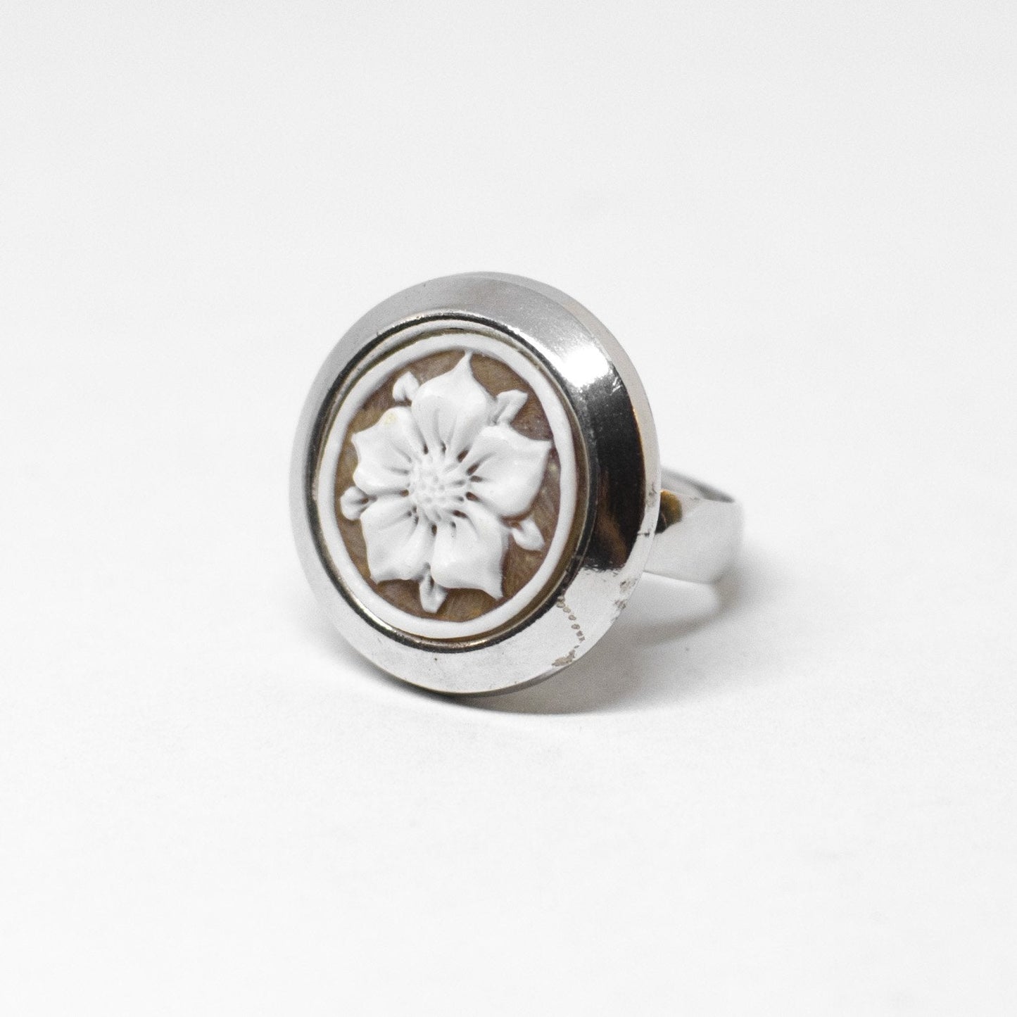 Anello cammeo incisione fiore