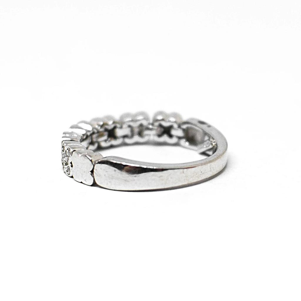 Silver and zirconia ring