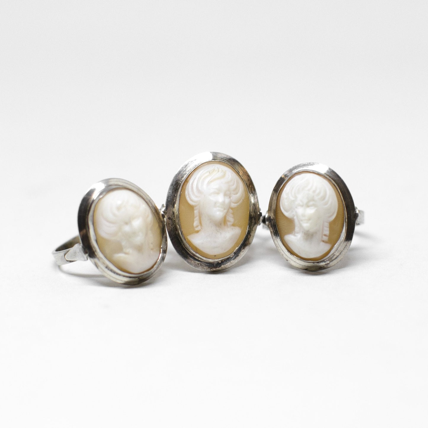 Anello cammeo volto donna