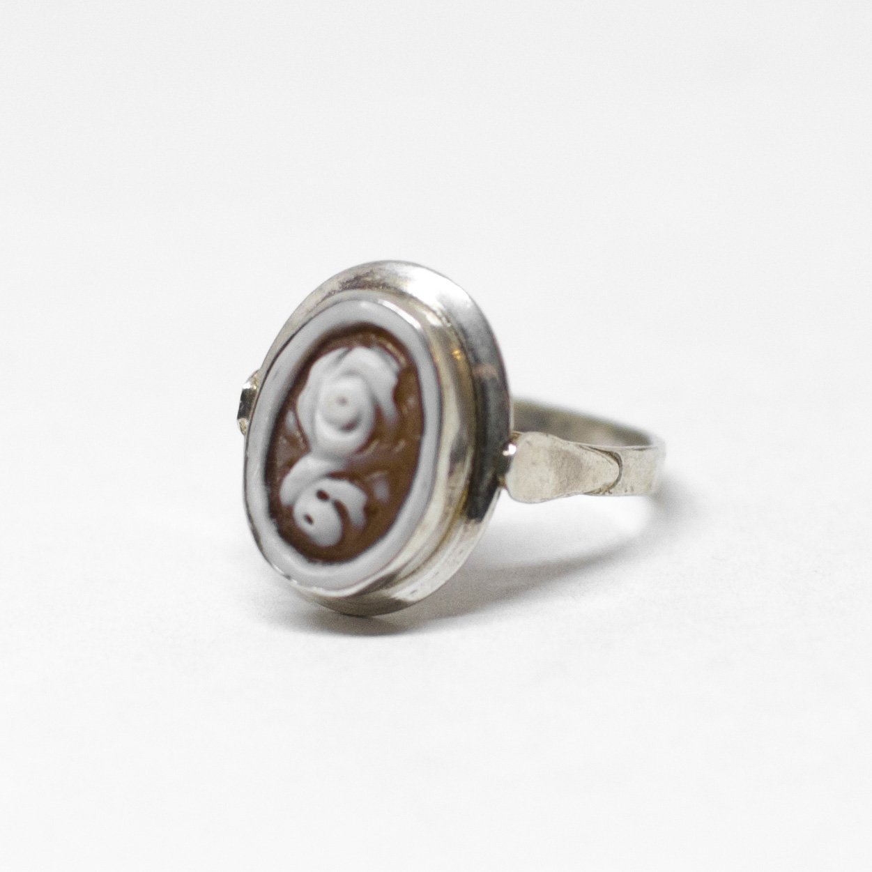 Anello Cammeo incisione Fiori (stili diversi)