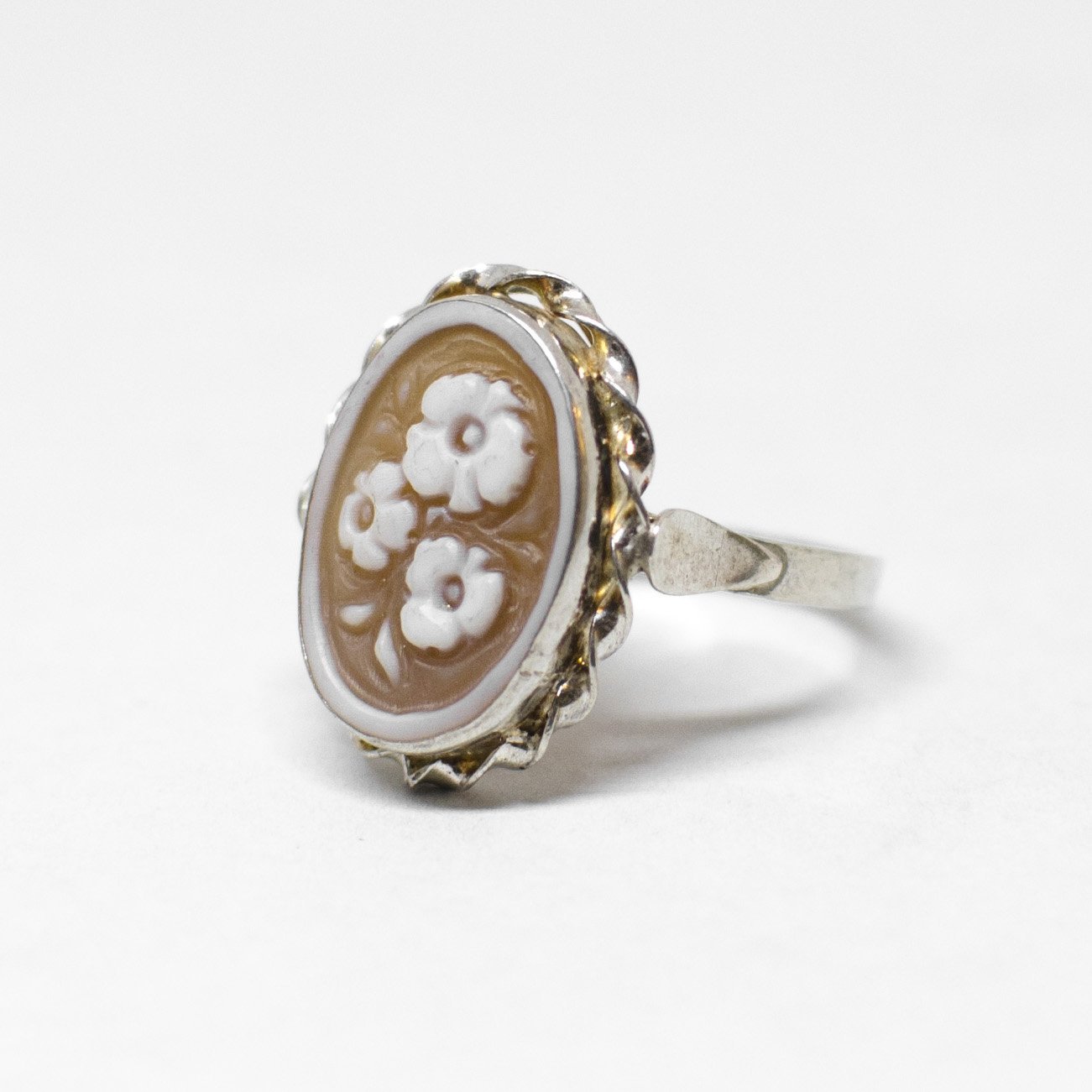 Anello Cammeo incisione Fiori (stili diversi)