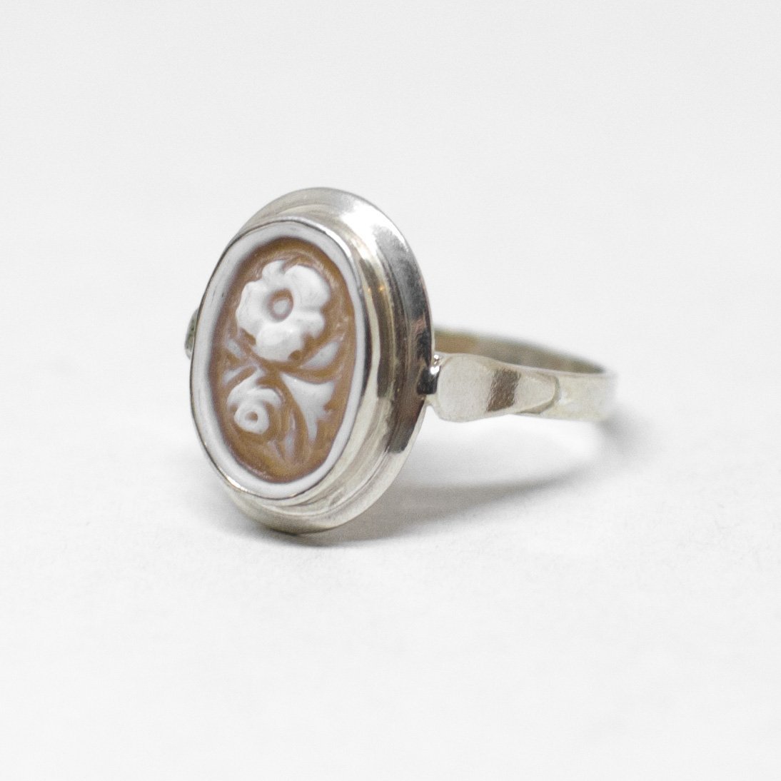 Anello Cammeo incisione Fiori (stili diversi)