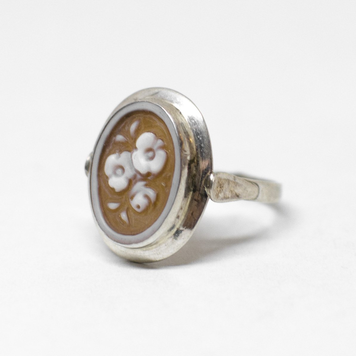 Anello Cammeo incisione Fiori (stili diversi)