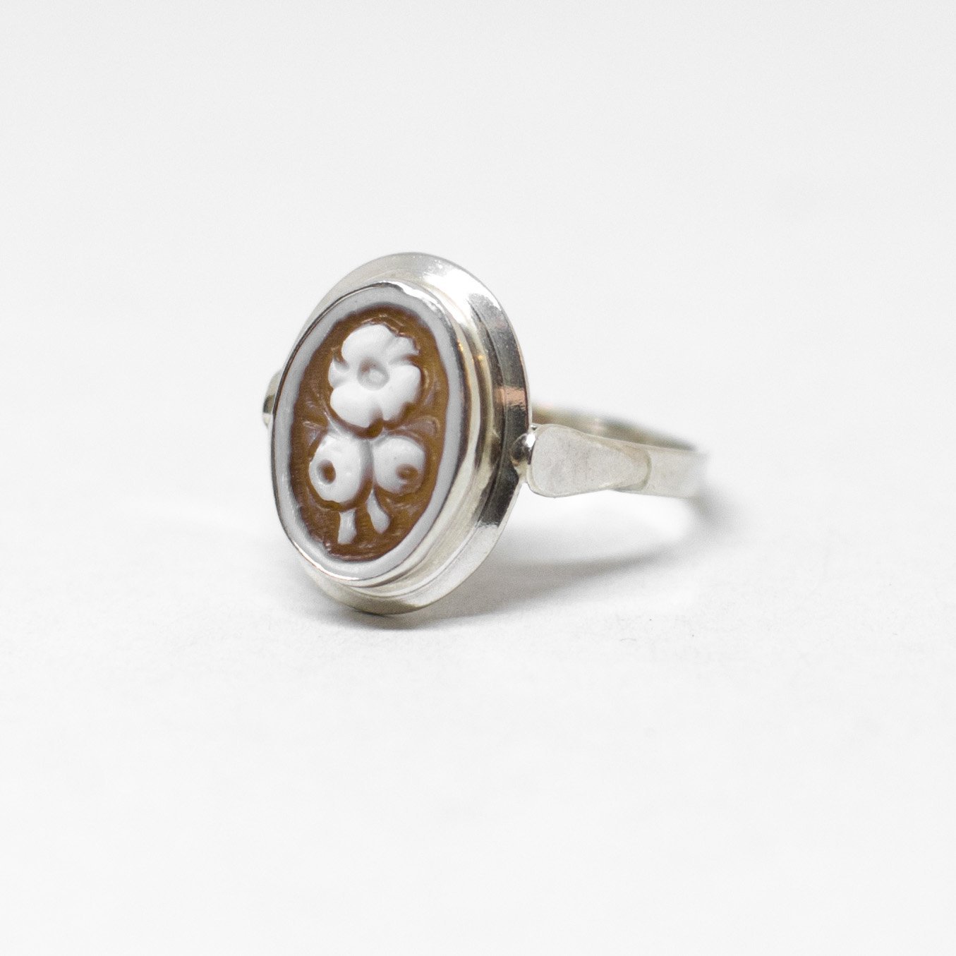 Anello Cammeo incisione Fiori (stili diversi)