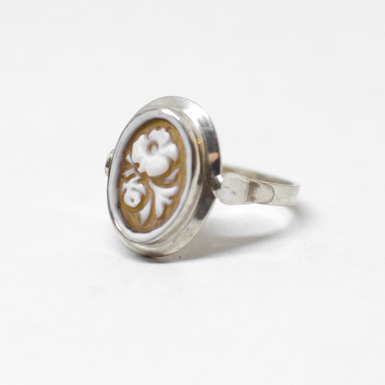 Anello Cammeo incisione Fiori (stili diversi)