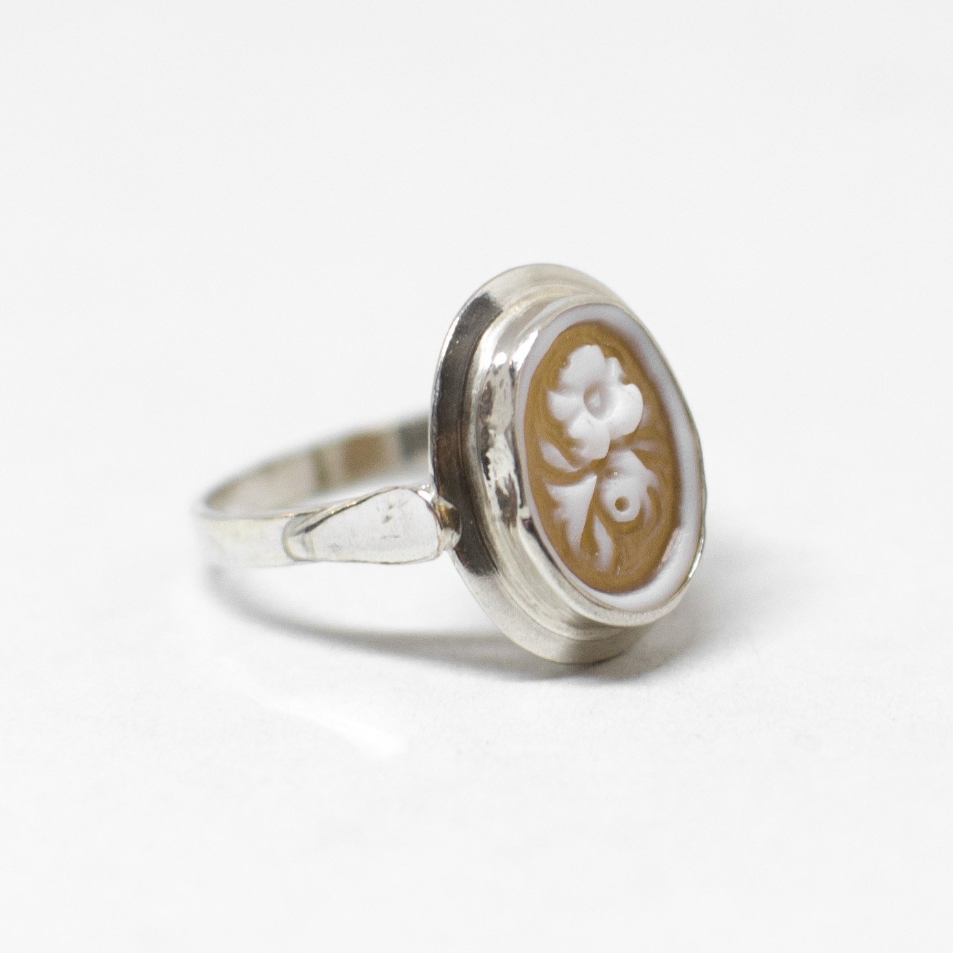 Anello Cammeo incisione Fiori (stili diversi)