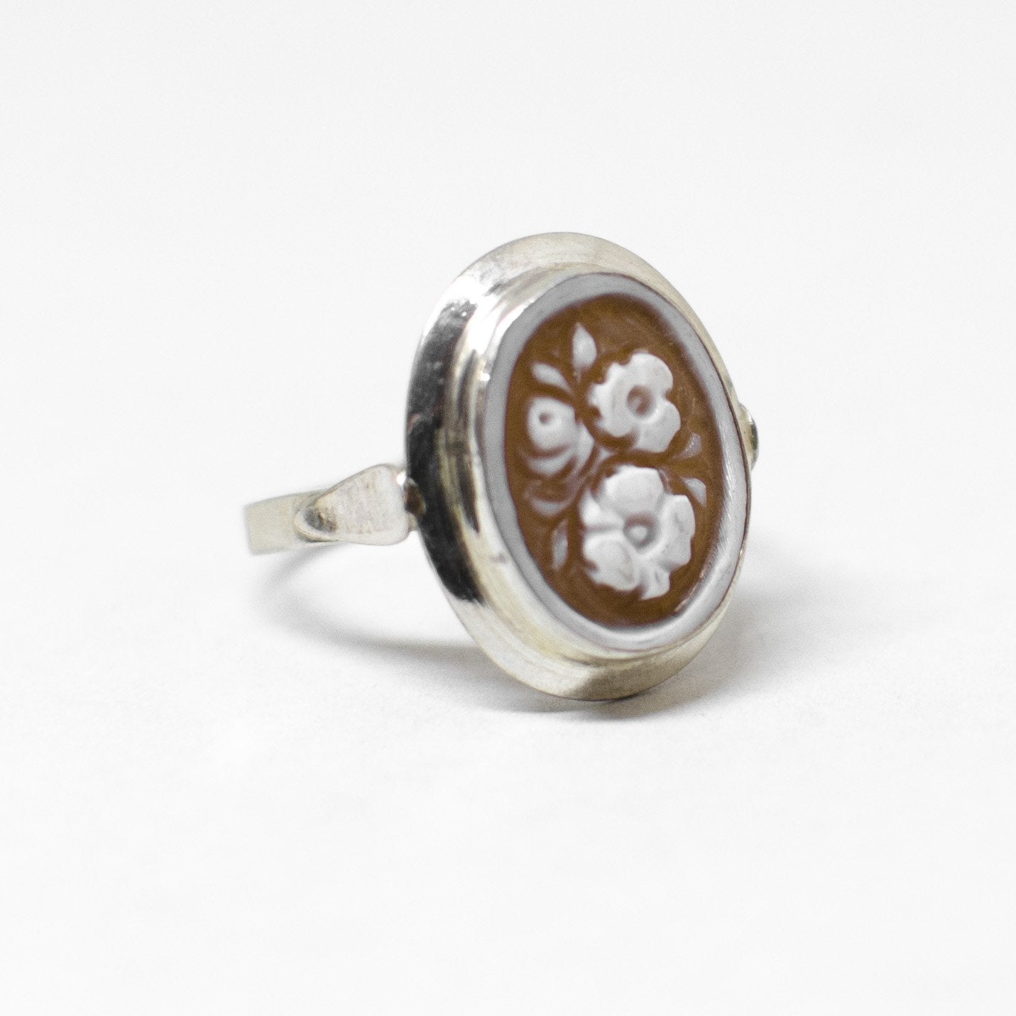 Anello Cammeo incisione Fiori (stili diversi)