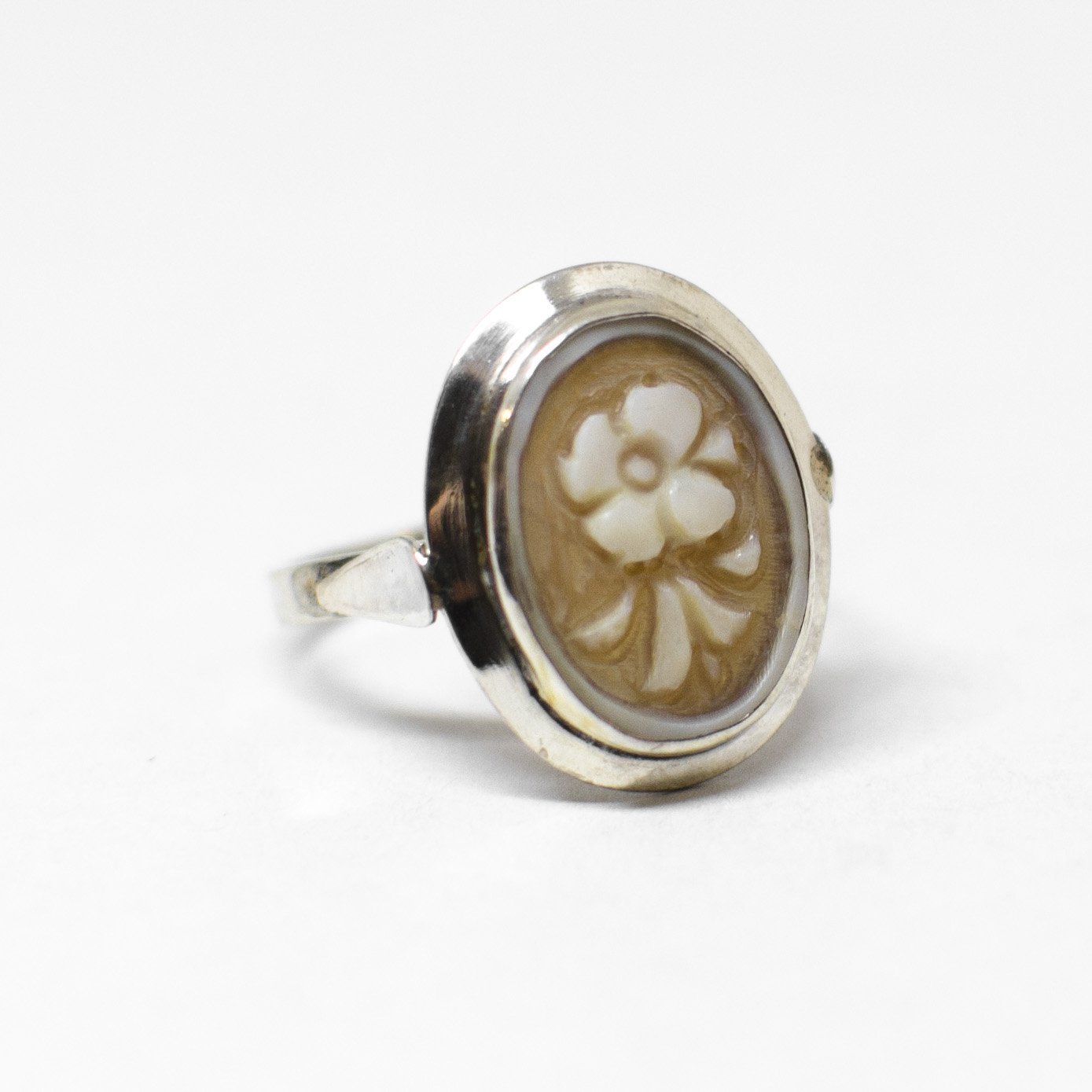 Anello Cammeo incisione Fiori (stili diversi)