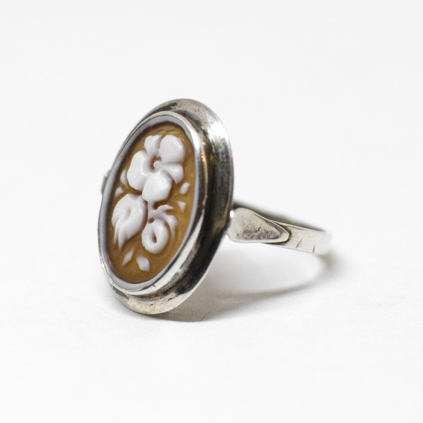 Anello Cammeo incisione Fiori (stili diversi)