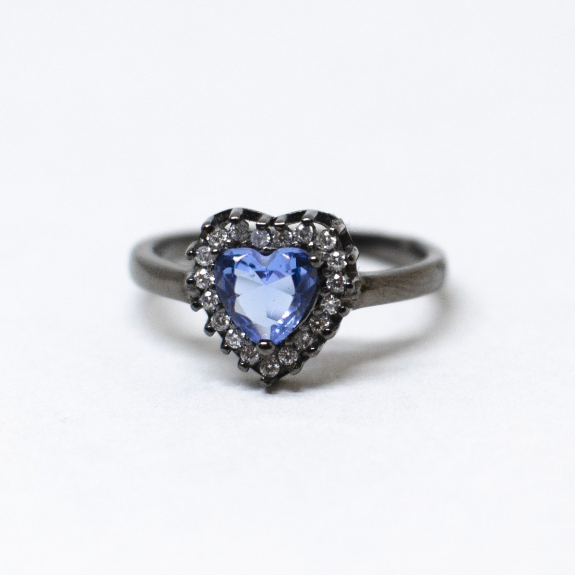 Anello cuore in zircone blue