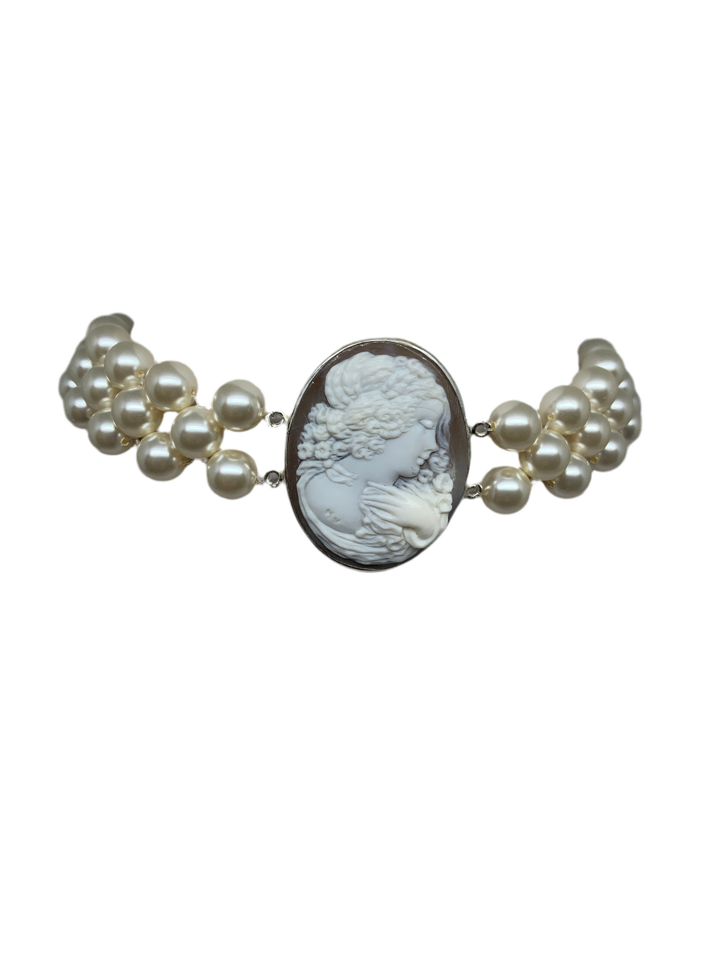 Collana in Cammeo Artistico Profilo di Donna con Dettaglio della Mano