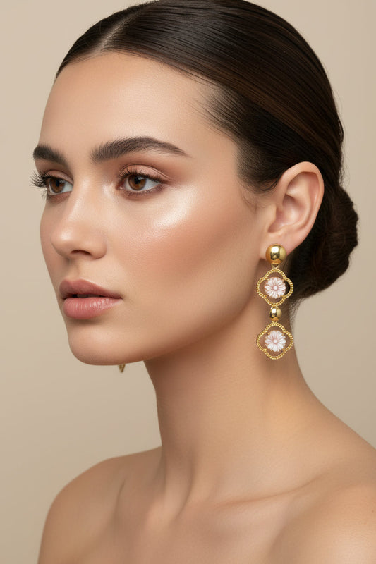 Orecchini in Cammeo incisione "Fiori"