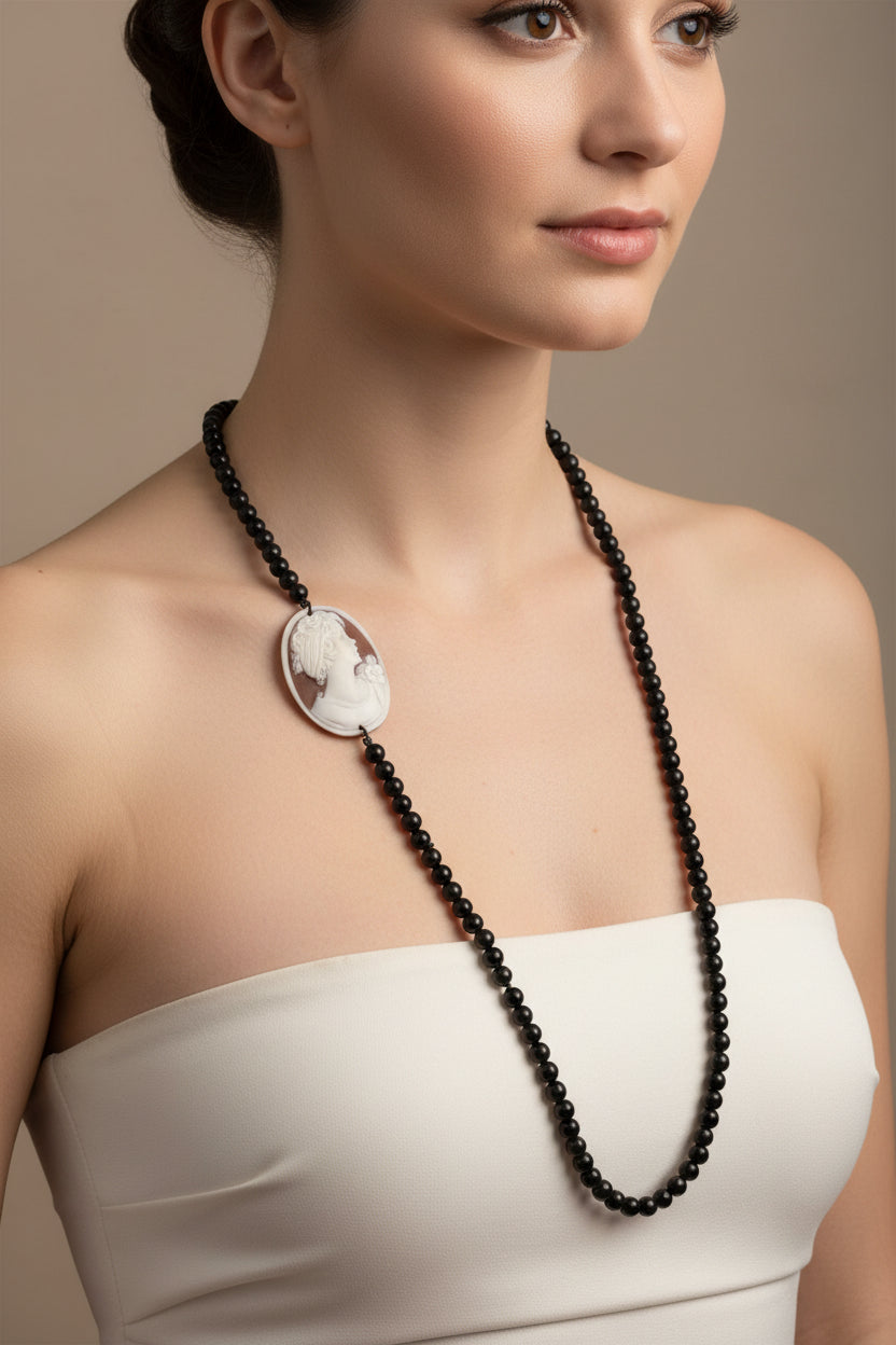 Collana in Agata e Cammeo incisione "Profilo di Donna"