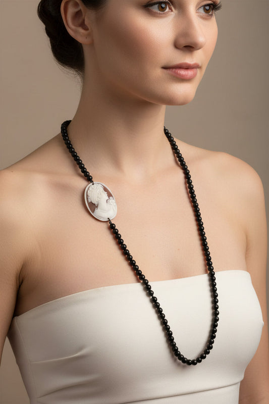 Collana in Agata e Cammeo incisione "Profilo di Donna"
