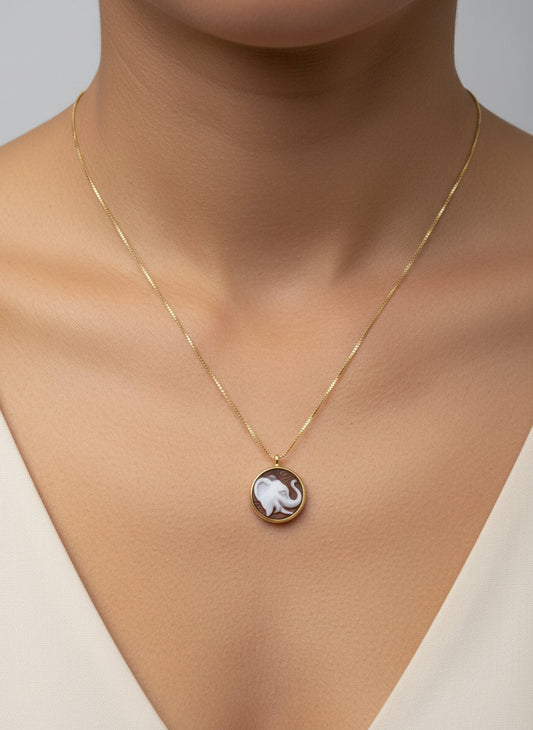 Collana in Cammeo incisione "Elefante"