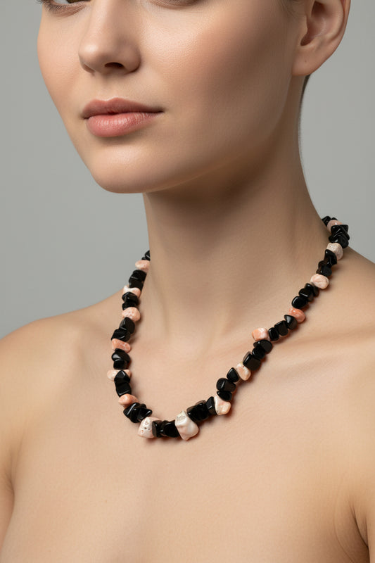 Collana in Corallo Rosa e Agata Nera