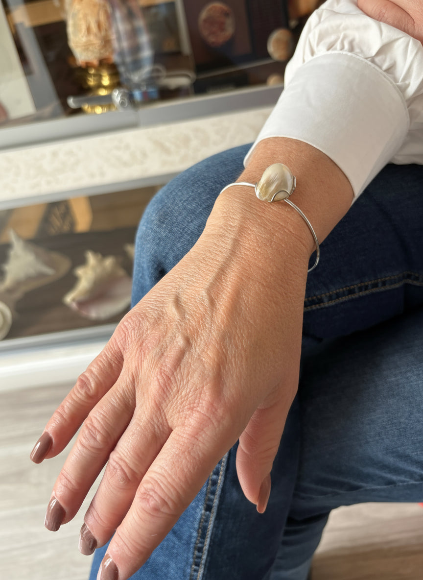 Bracciale Rigido con Perla Barocca