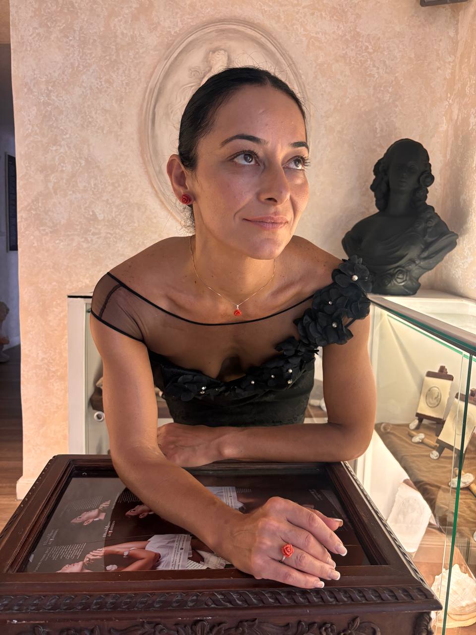 Pendente in Corallo incisione Rosa