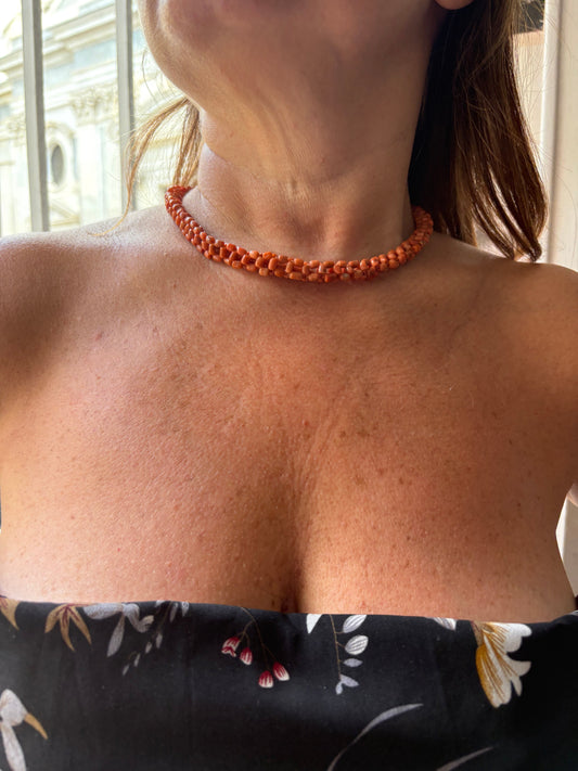 Girocollo in Corallo Antico