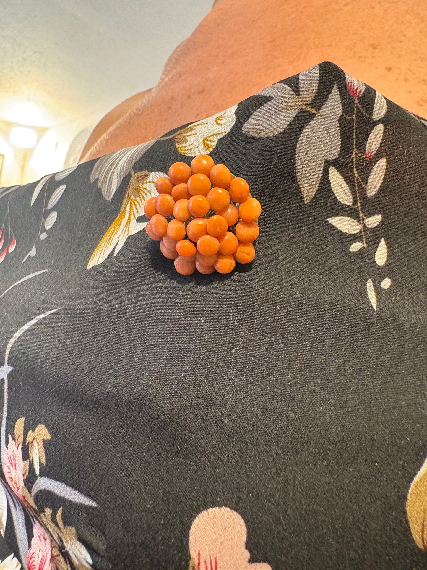 Spilla in Corallo Antico