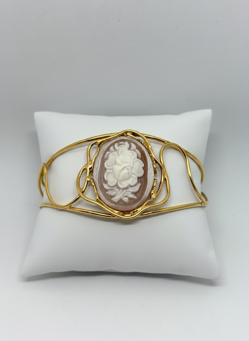 Bracciale in Cammeo Schiava incisione "Fiori"