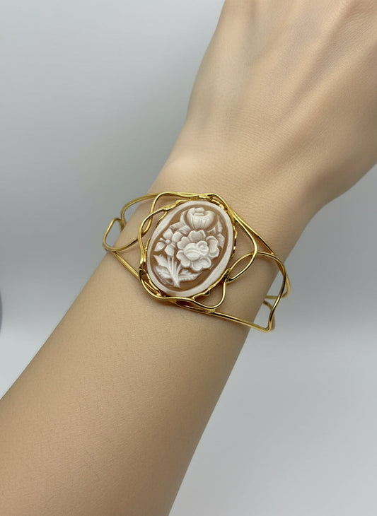 Bracciale in Cammeo Schiava incisione "Fiori"