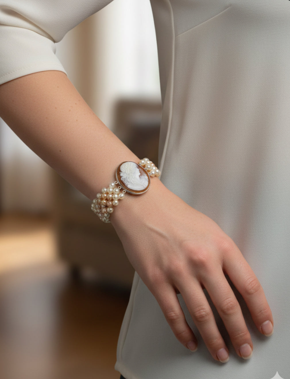 Bracciale in Cammeo Artistico incisione "Profilo di Donna"