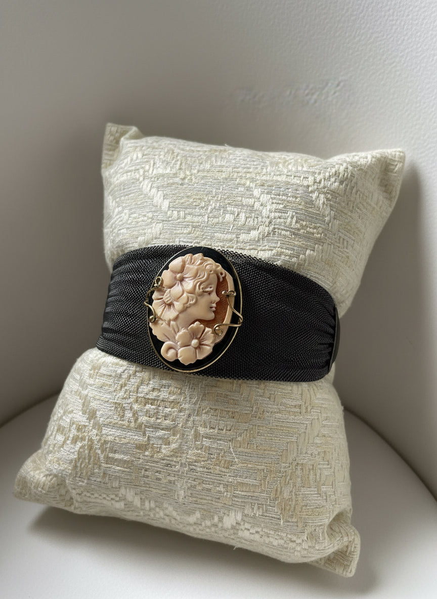 Bracciale Elegante in Cammeo