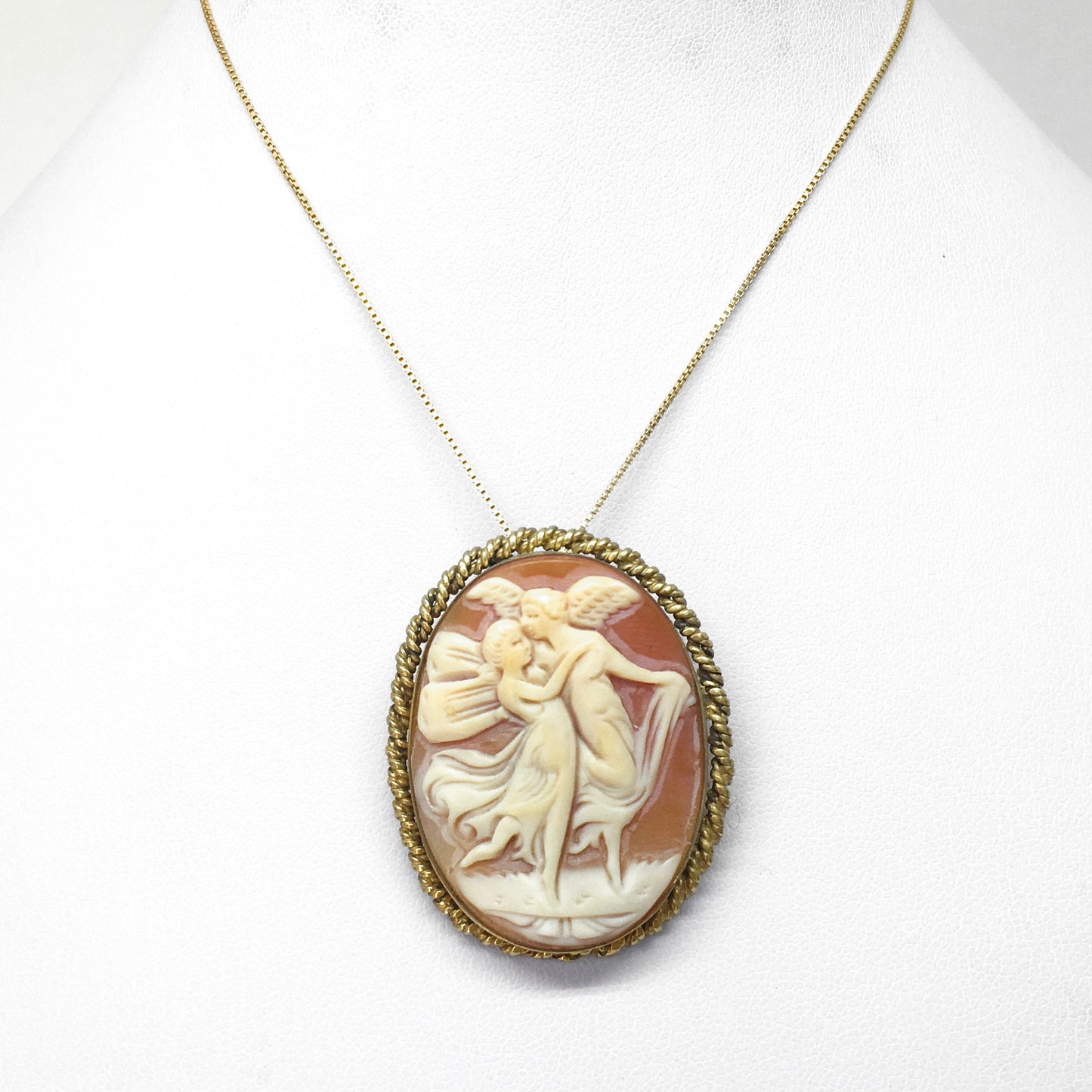 Antique Cameo Pendant/Brooch