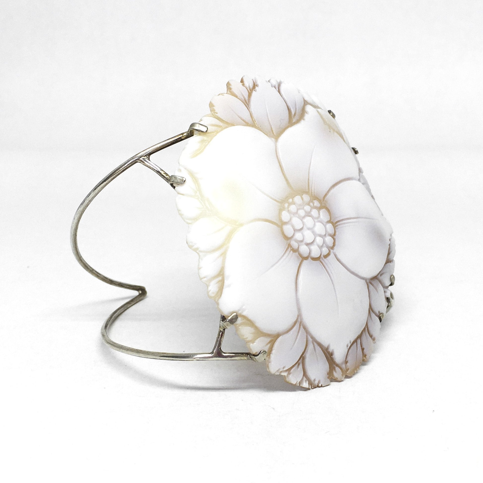 Bracciale Cammeo a Forma di Fiore