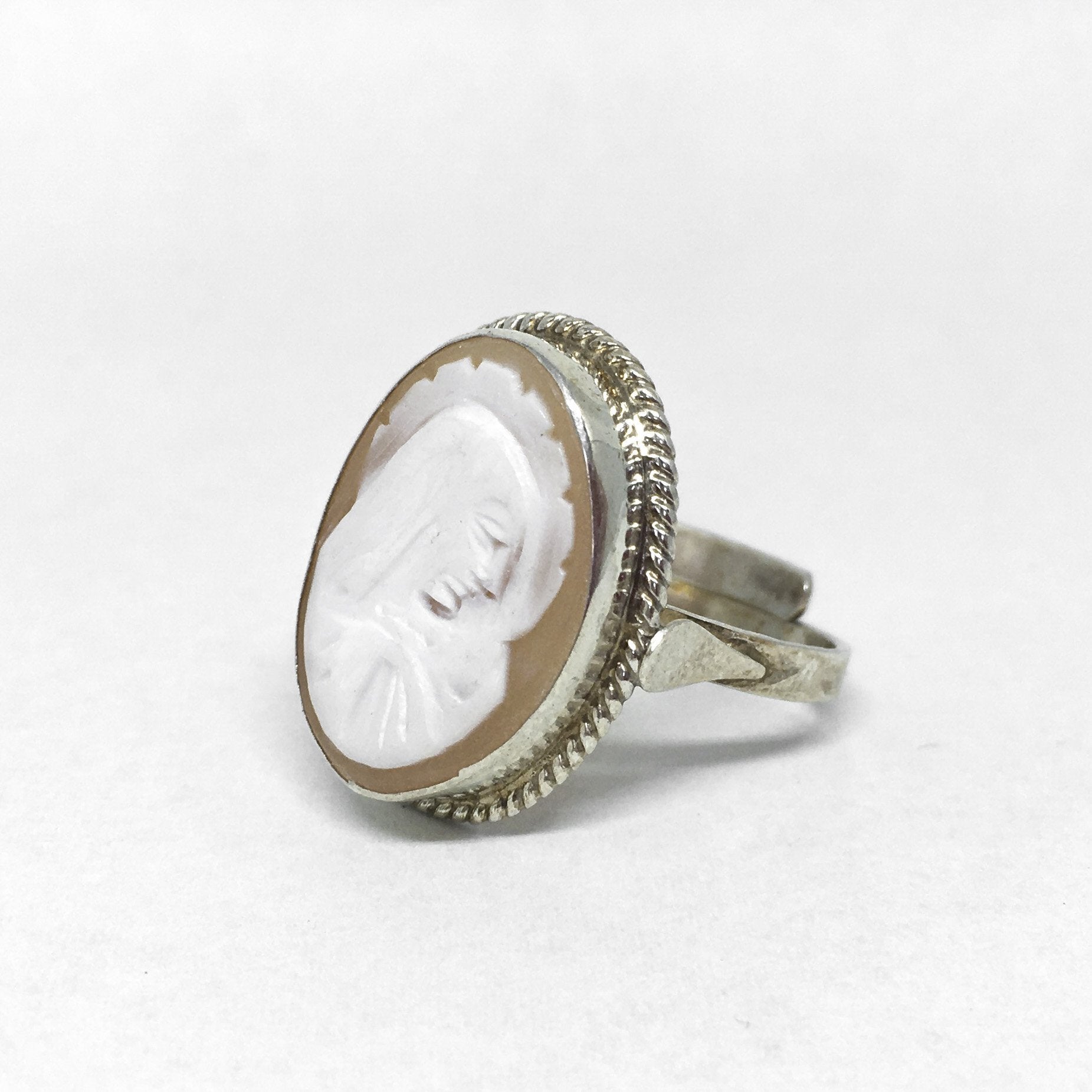 Anello-Cammeo-Incisione-Madonnina