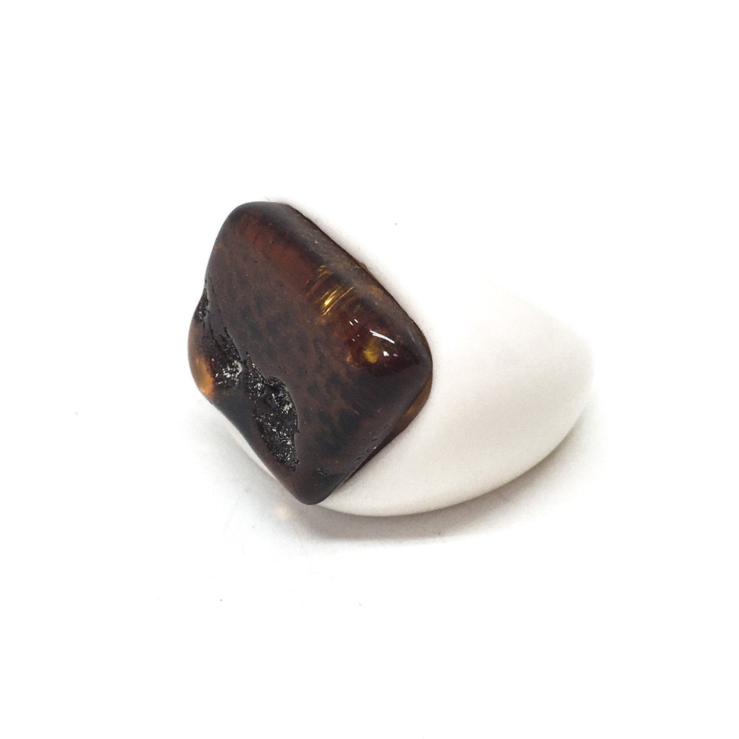 Amber stone ring