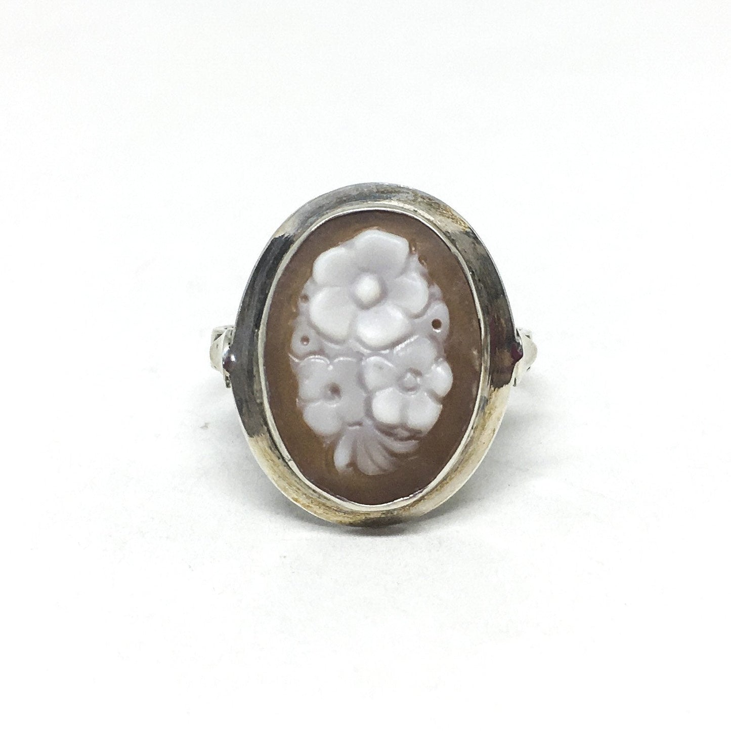 Anello-Cammeo-incisione-Fiori