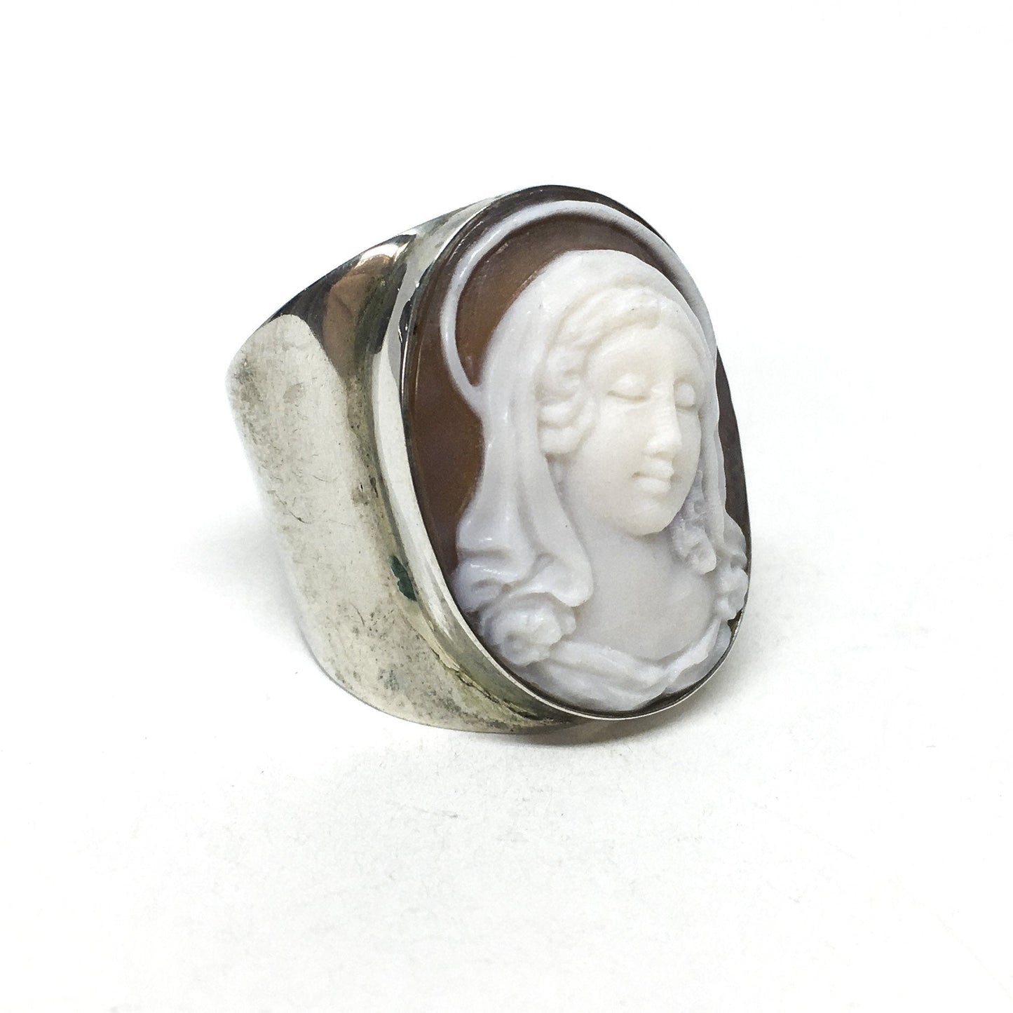 Anello-Cammeo-incisione-Madonnina