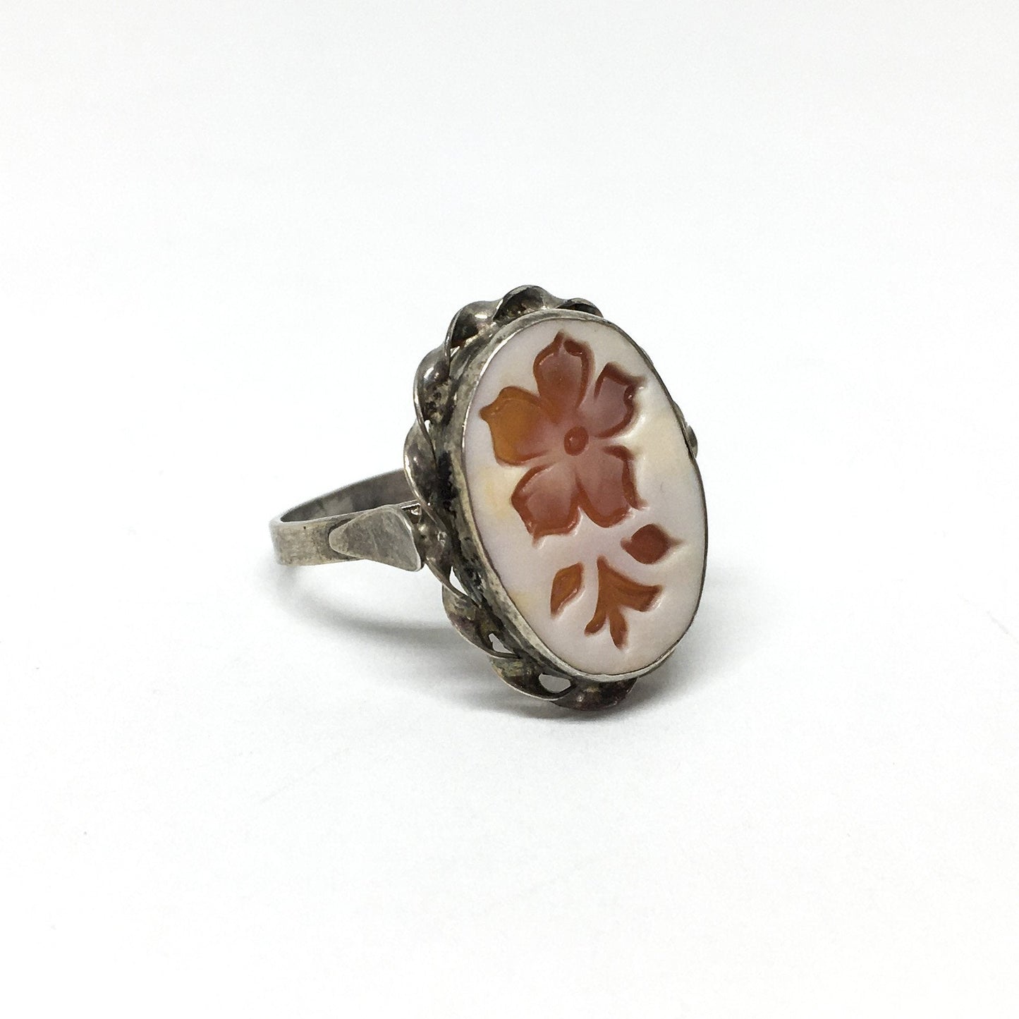 Anello Cammeo Incisione Inversa Fiori