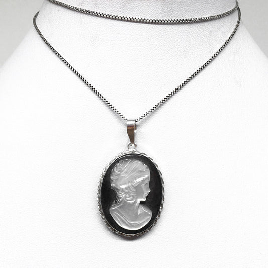 Cameo Pendant on Mother of Pearl