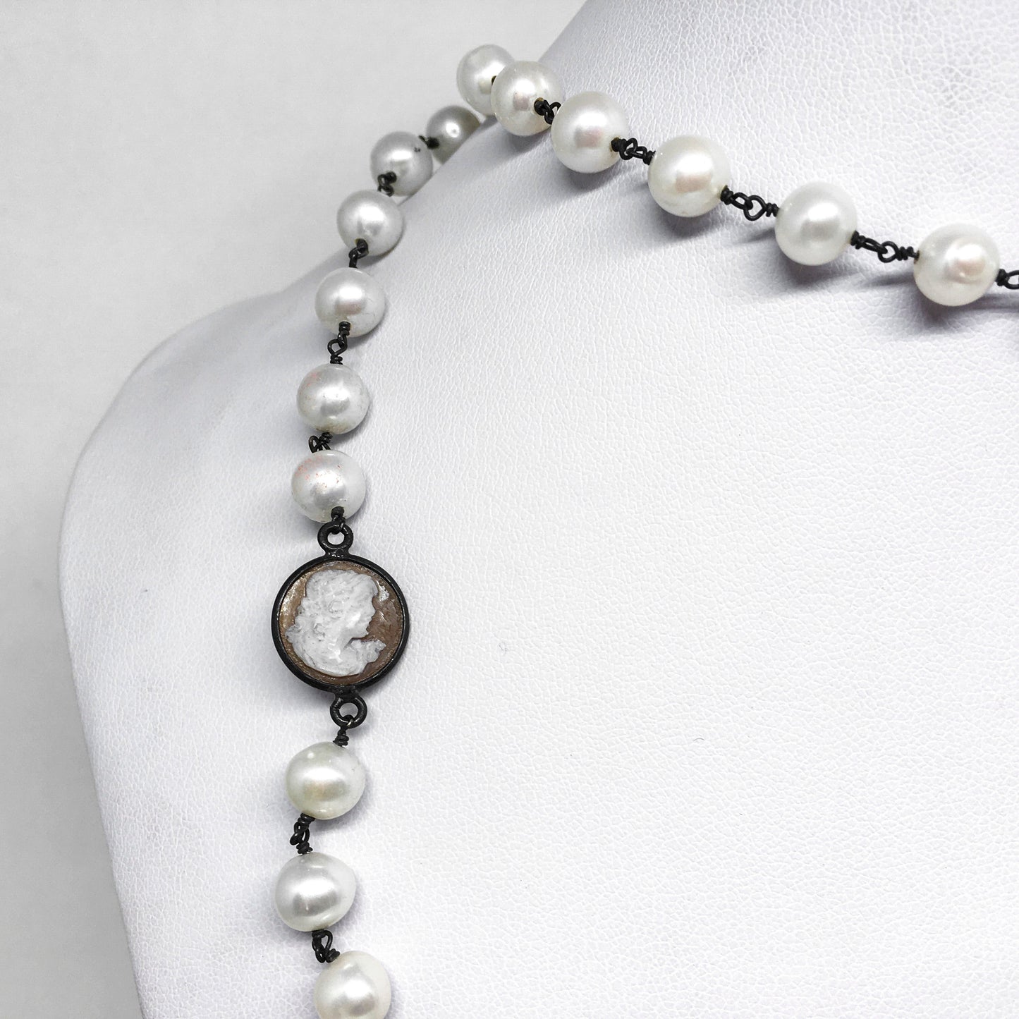 Collana di Perle con Cammeo Volto Donna