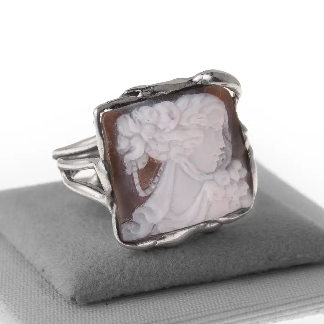 Artistic Cameo Ring Woman Profile