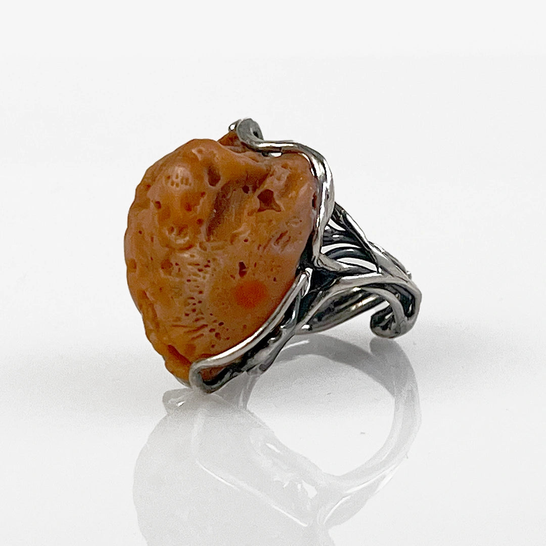 Anello-con-Sasso-di-Corallo-Rosso