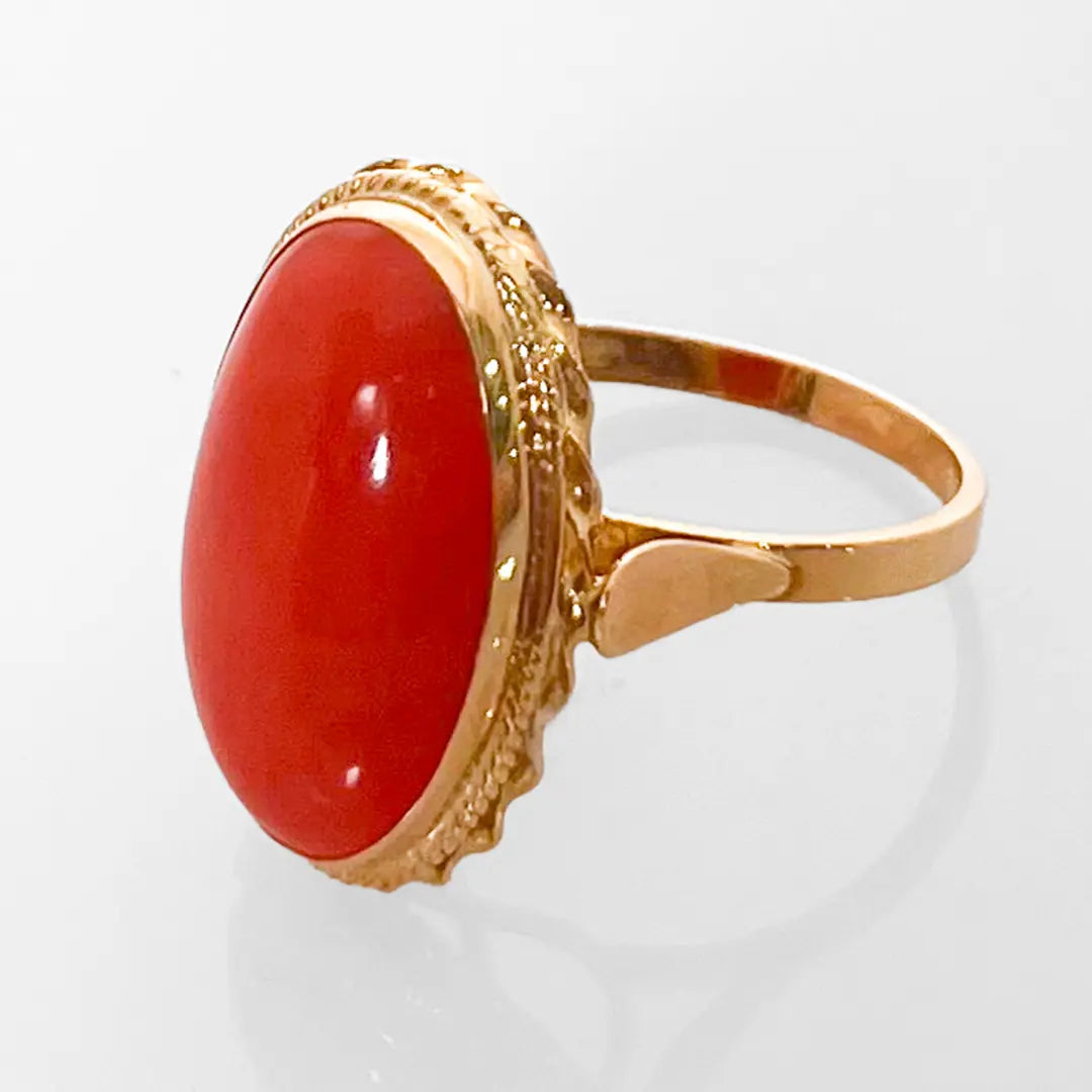 il-piccolo-museo-del-cammeo_Anello-Corallo