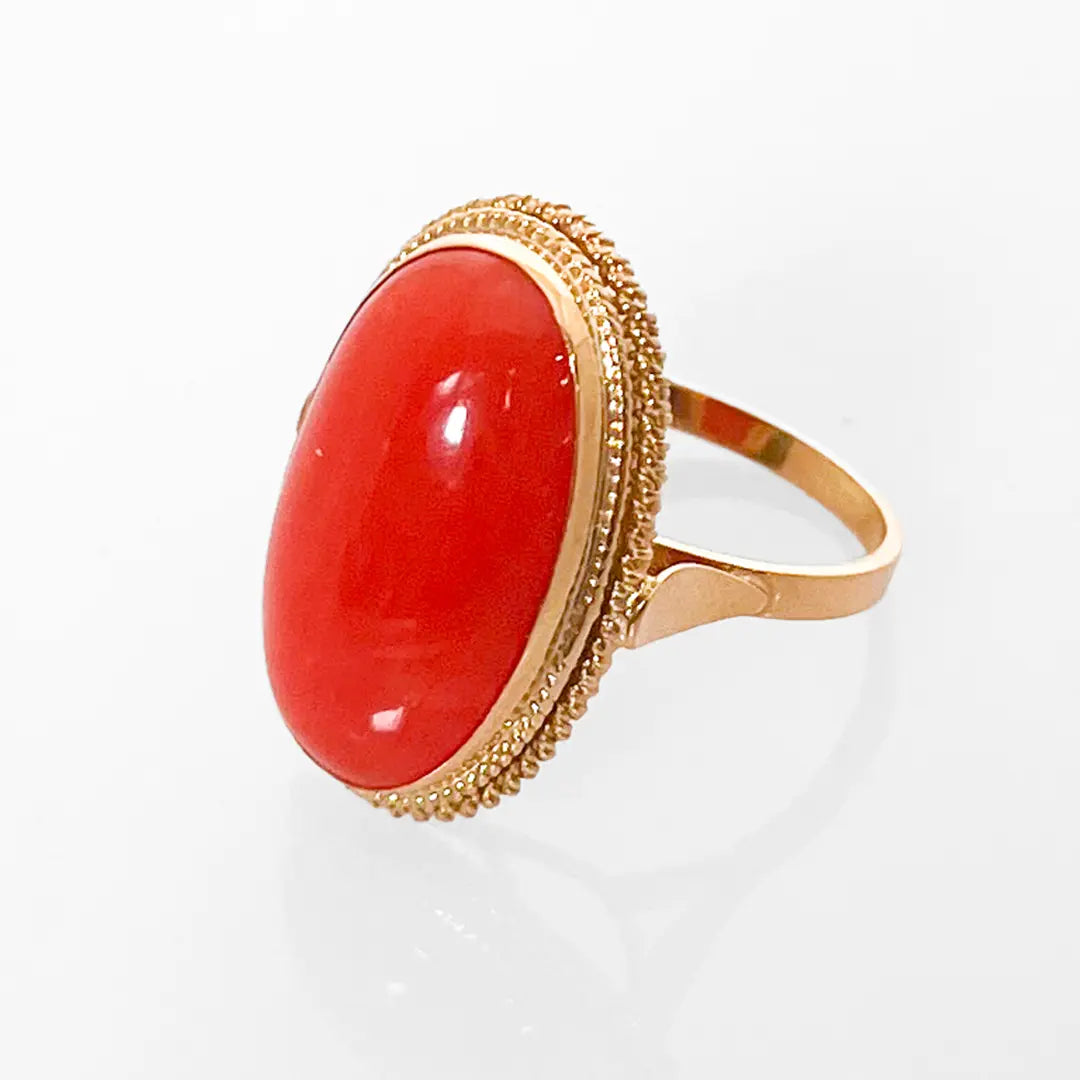 il-piccolo-museo-del-cammeo_Anello-Corallo