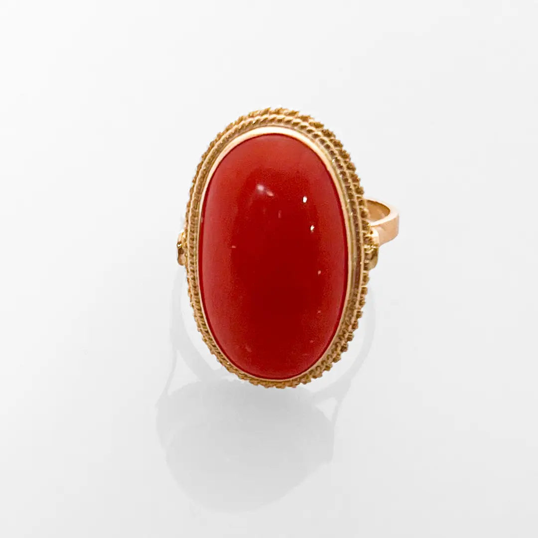 il-piccolo-museo-del-cammeo_Anello-Corallo