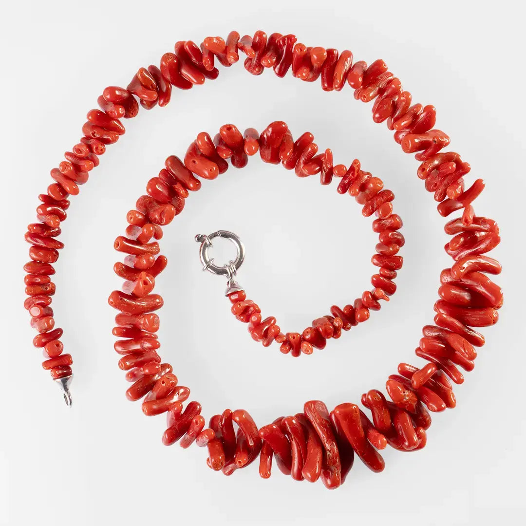 il-pilccolo-museo-del-cammeo-collana-corallo-rosso_