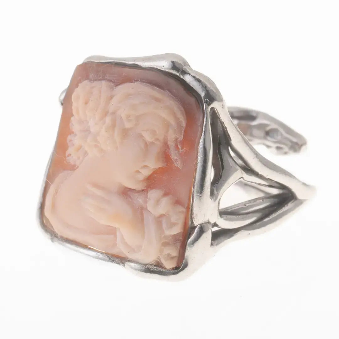 Anello Cammeo Profilo Donna con Mano 